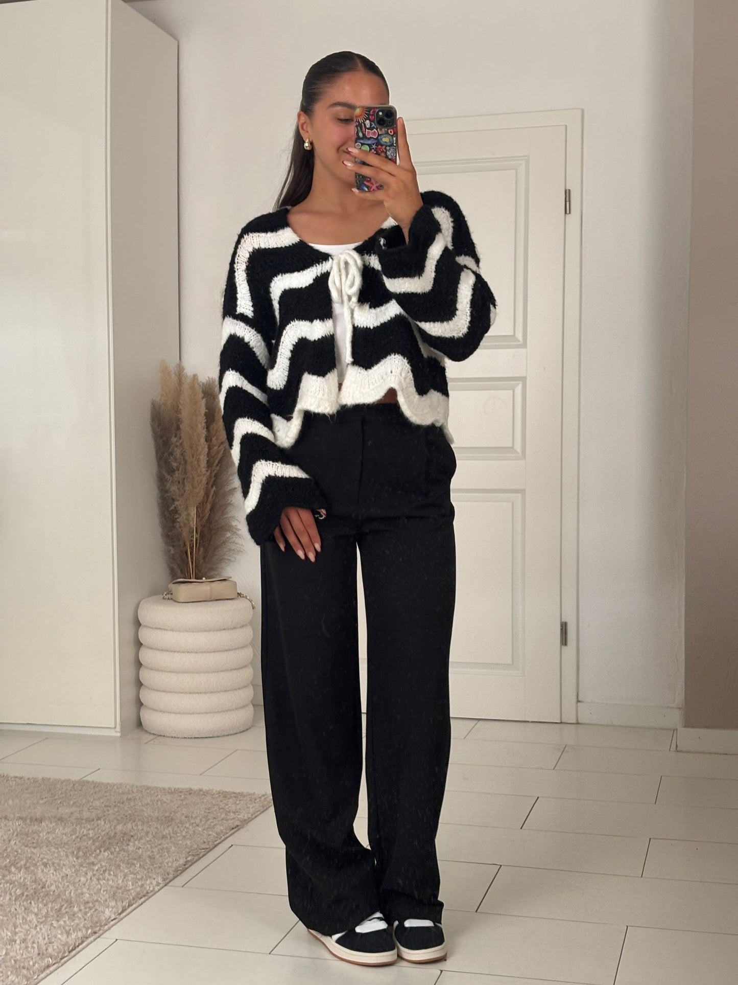 Wave Cardigan schwarz-weiß