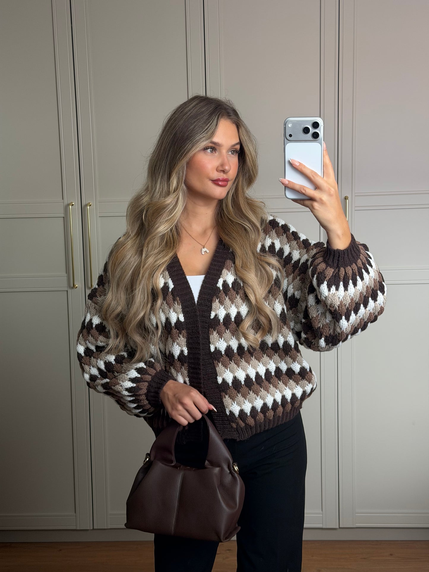 Brownie Strick Cardigan