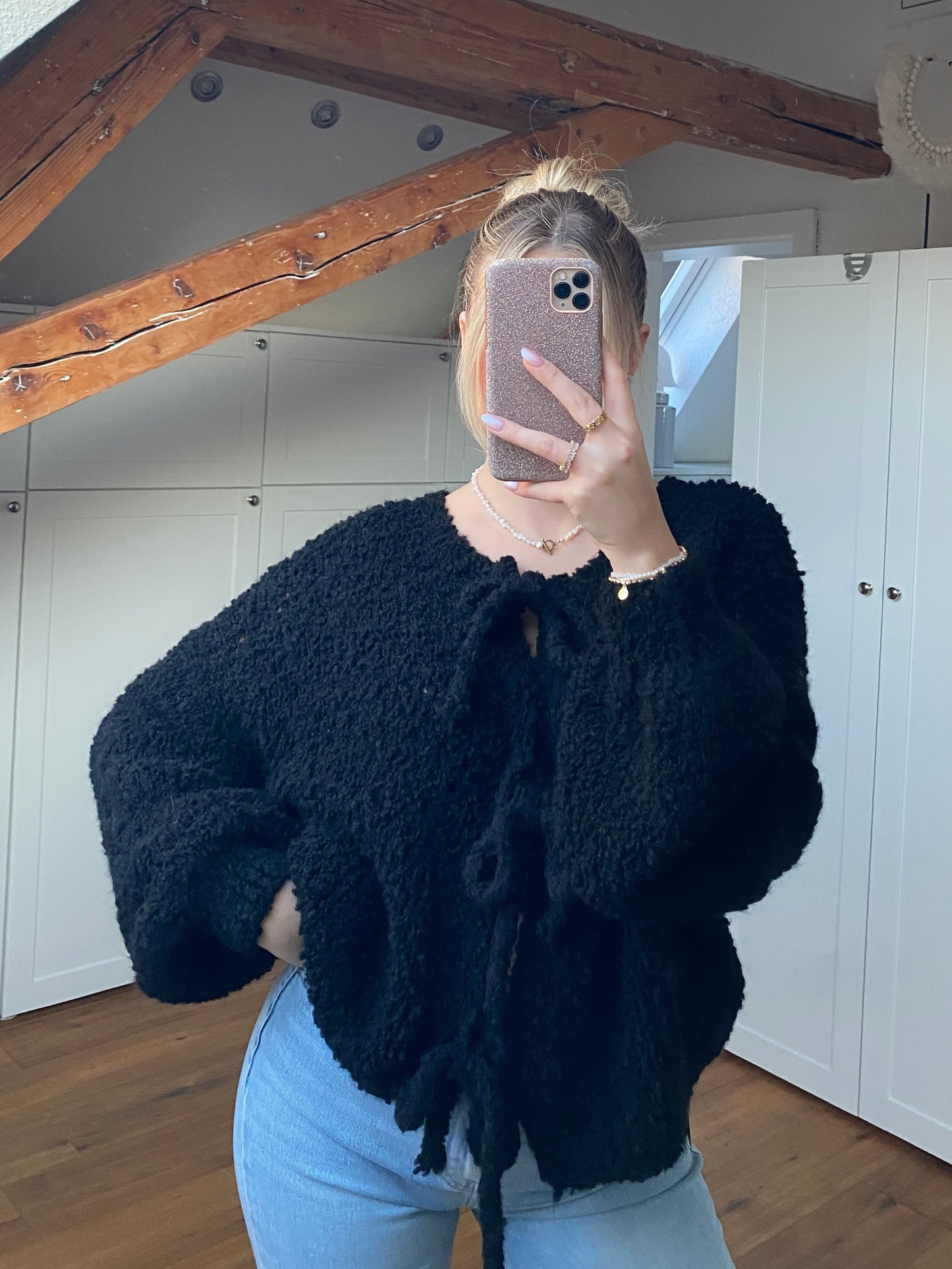 Bouclé Schleifchen Strickjacke - schwarz