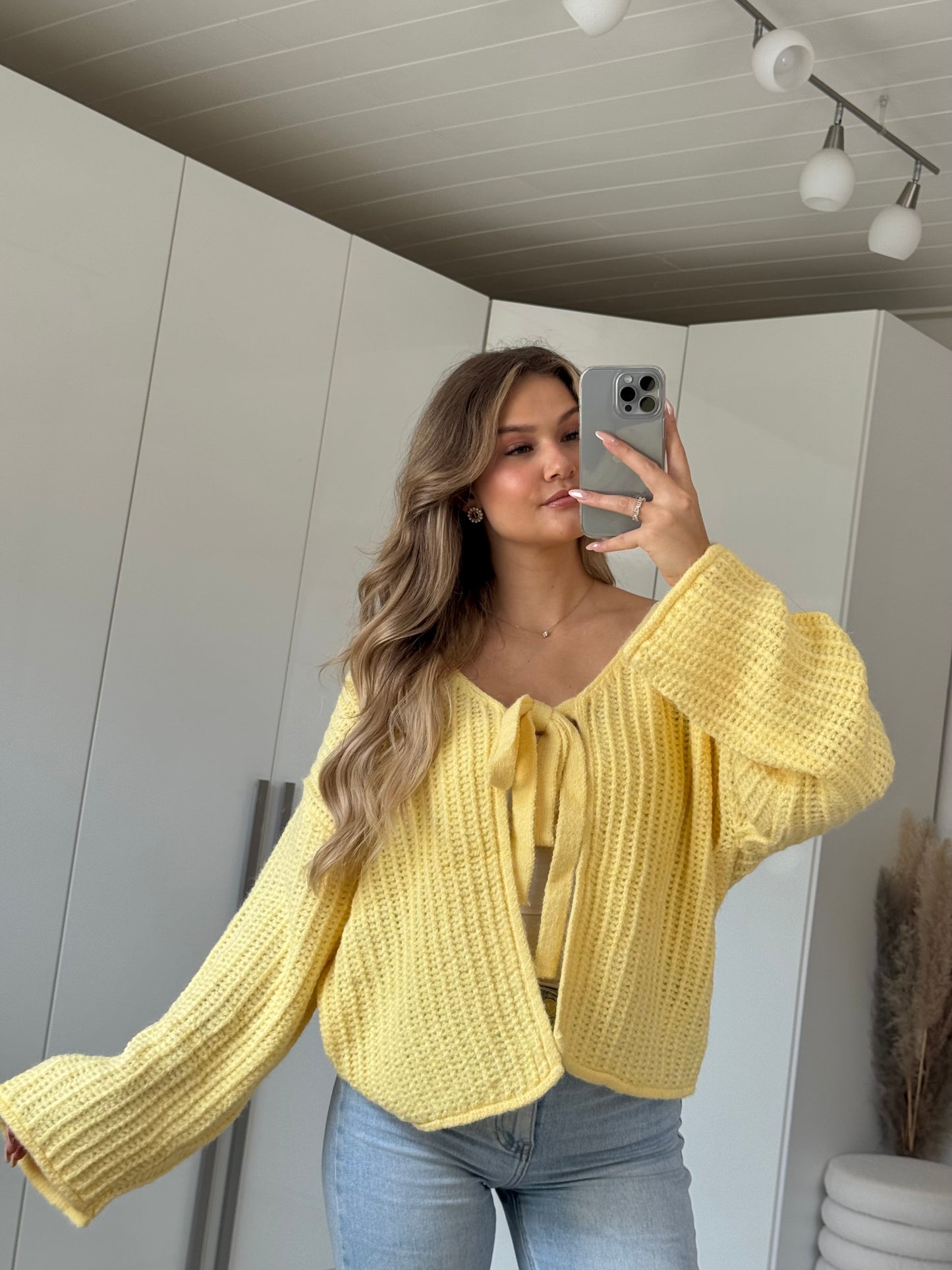 Knoten Cardigan - Butter Yellow
