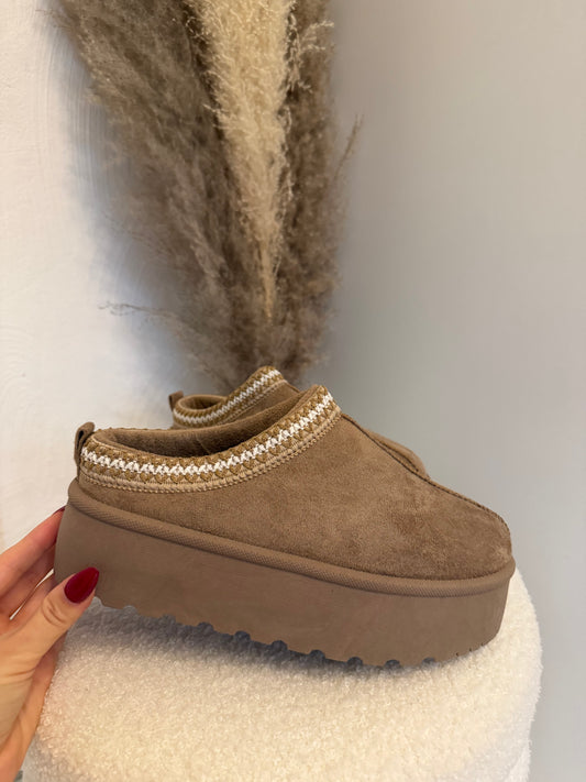 Plateau Slipper Boots