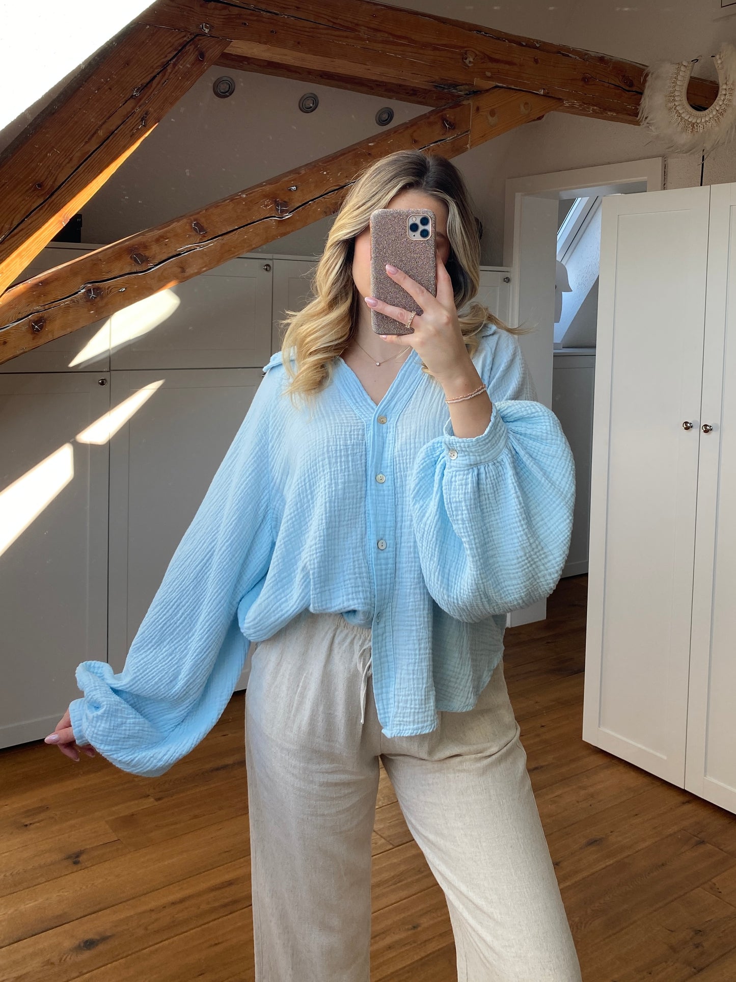 Musselin Bluse mit Ballonärmeln - hellblau