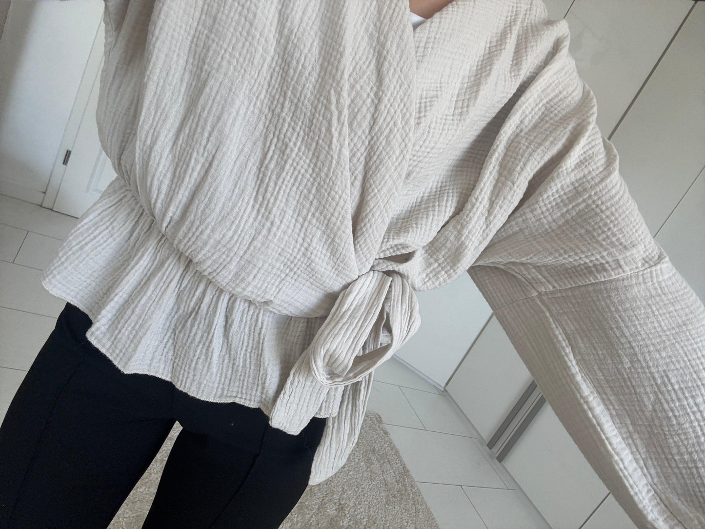 Musselin Wickelbluse - beige