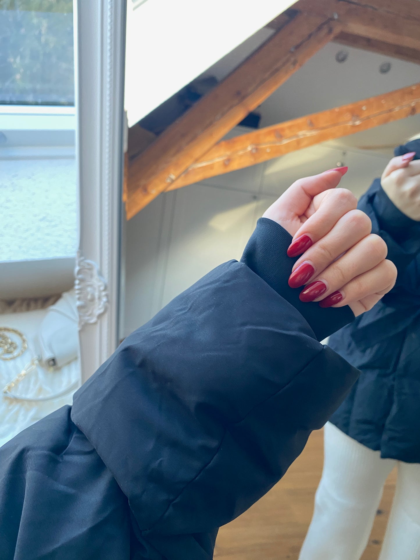 Schwarze Pufferjacke