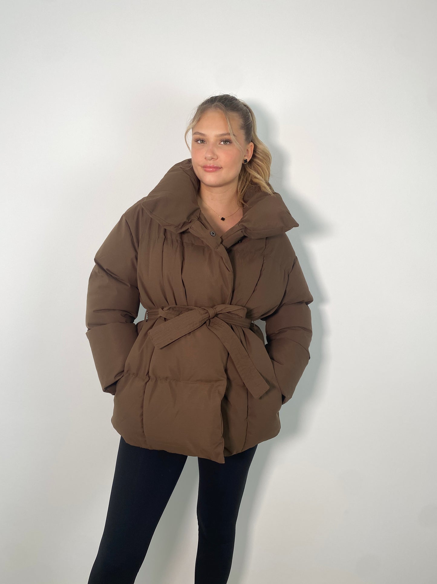 Braune Pufferjacke