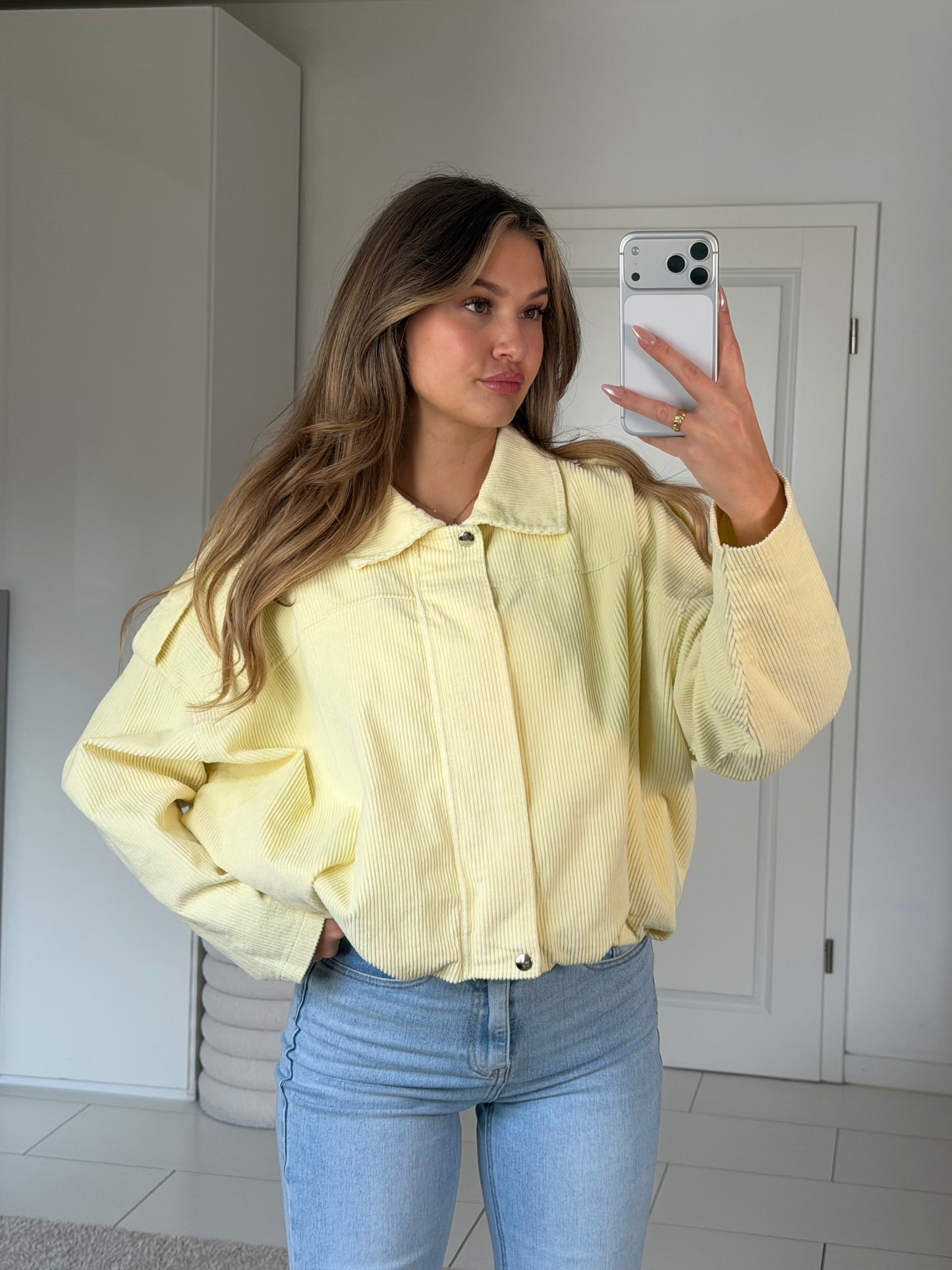 Cord Jacke