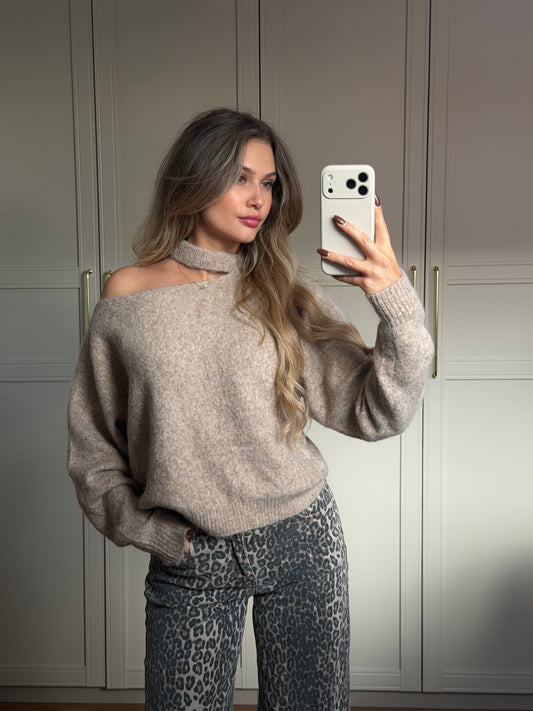 Cut out Pullover