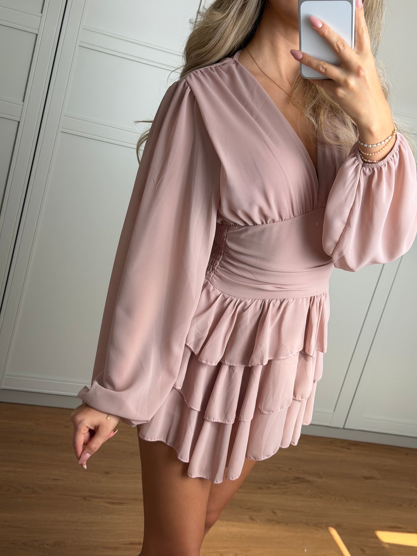Kleid Volant