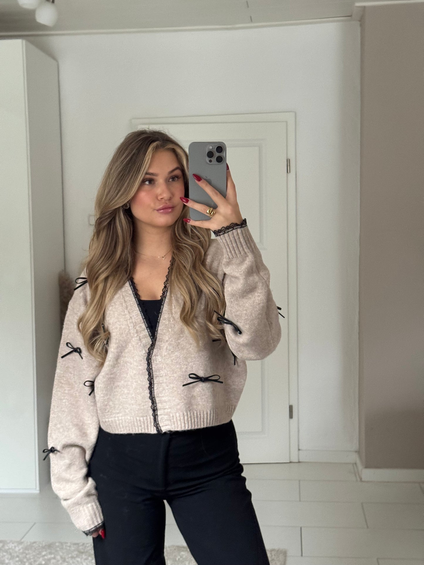 Sweet Bows Cardigan - beige