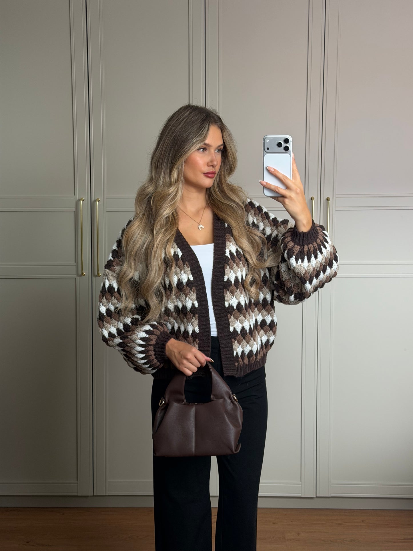 Brownie Strick Cardigan