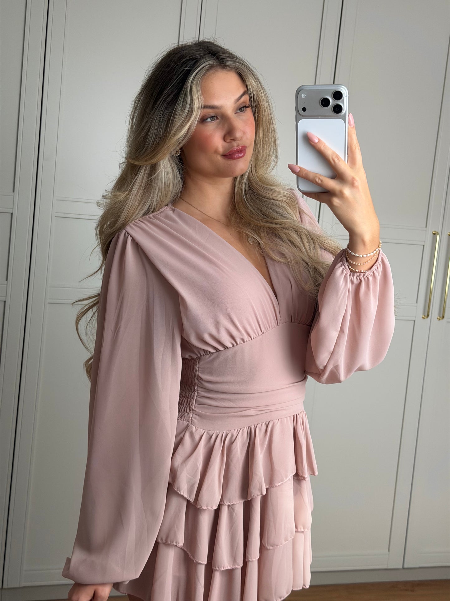 Kleid Volant