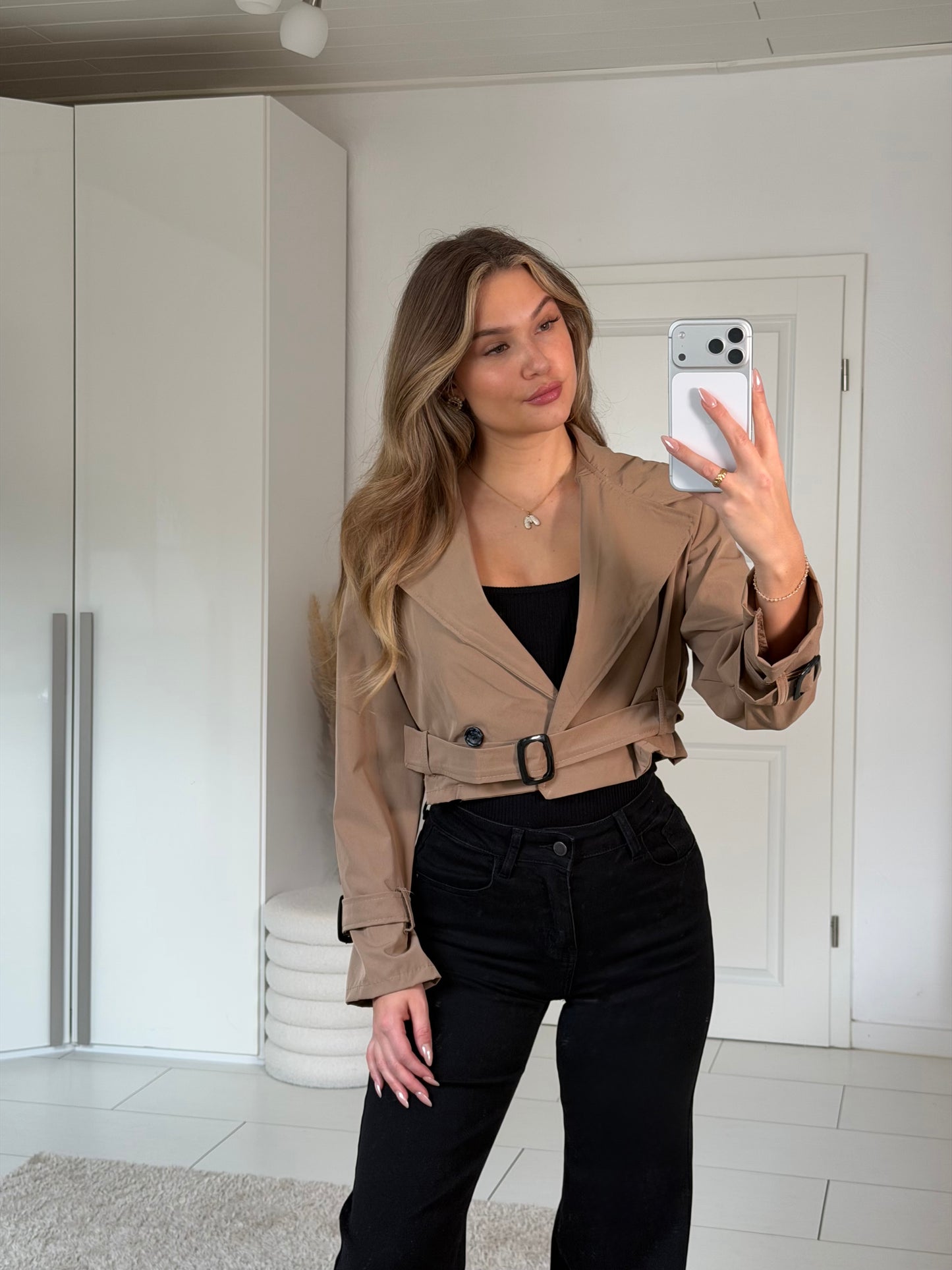 Cropped Trenchcoat