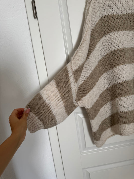 Cozy long Strickpullover - gestreift