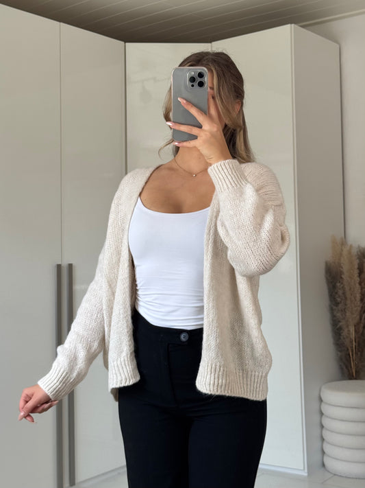 Cozy Small Cardigan- creme