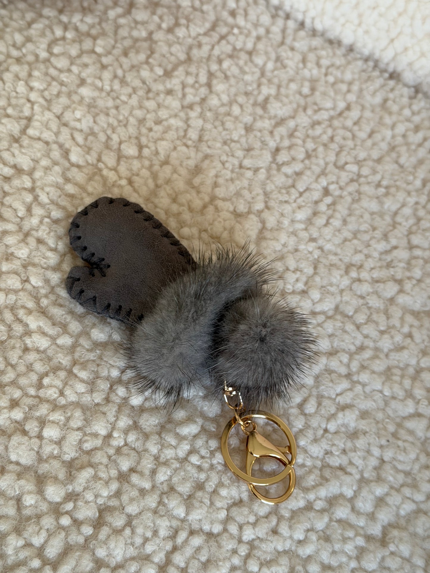 Anhänger Handschuhe