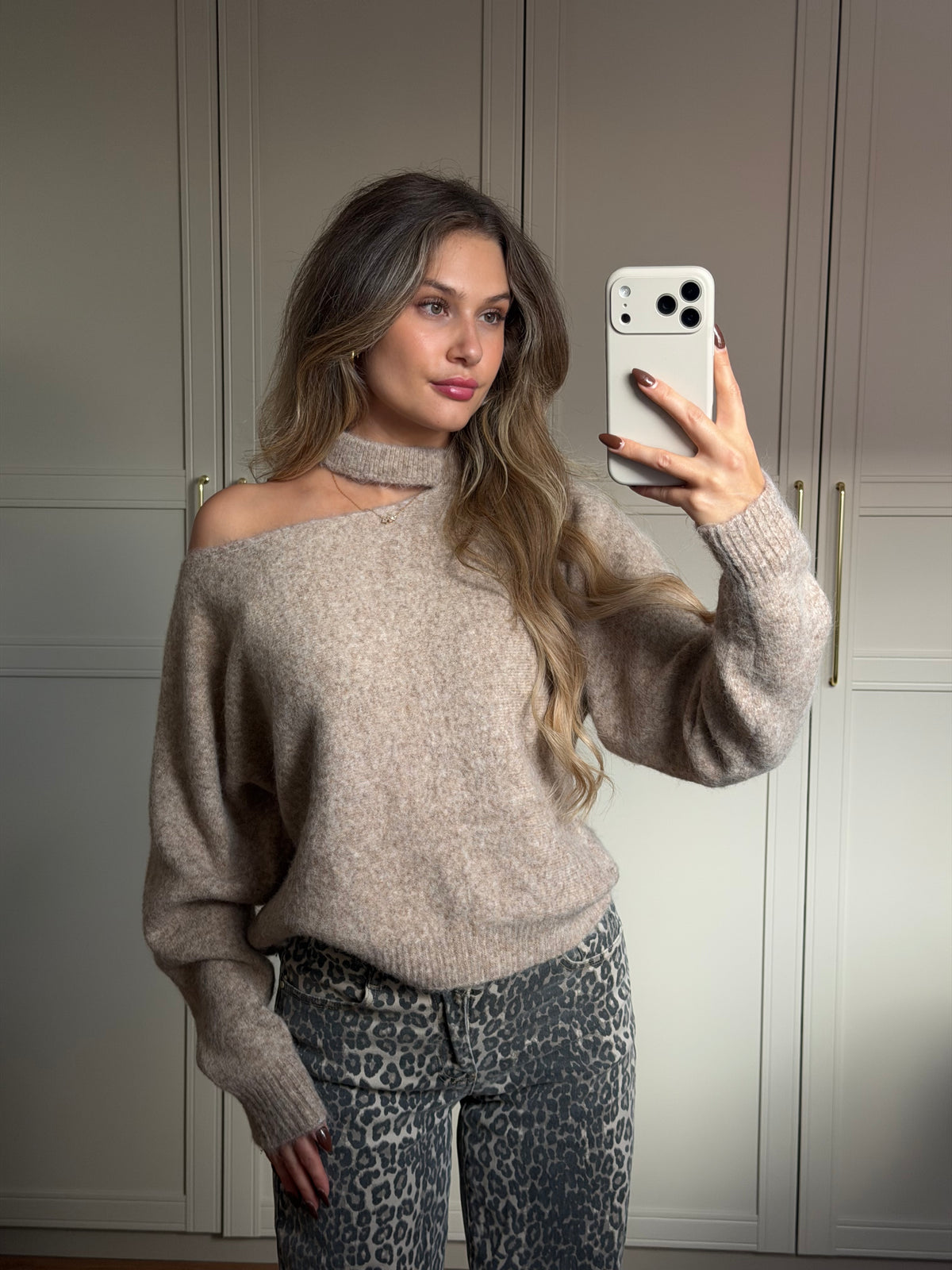 Cut out Pullover