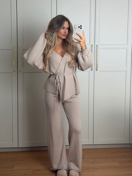 Amelie Strickhose