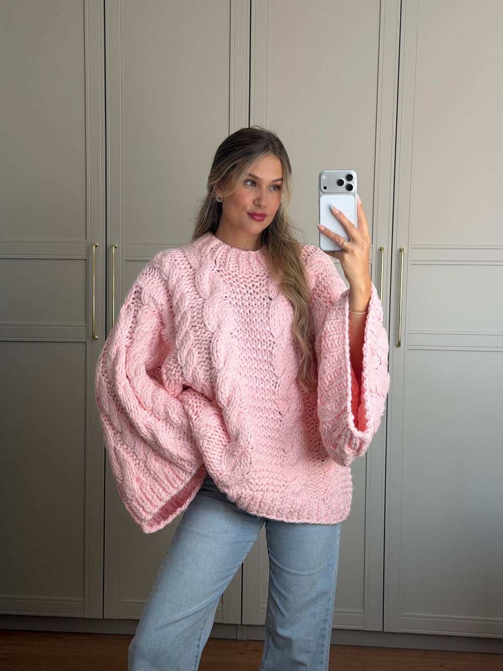 Hand made Pullover