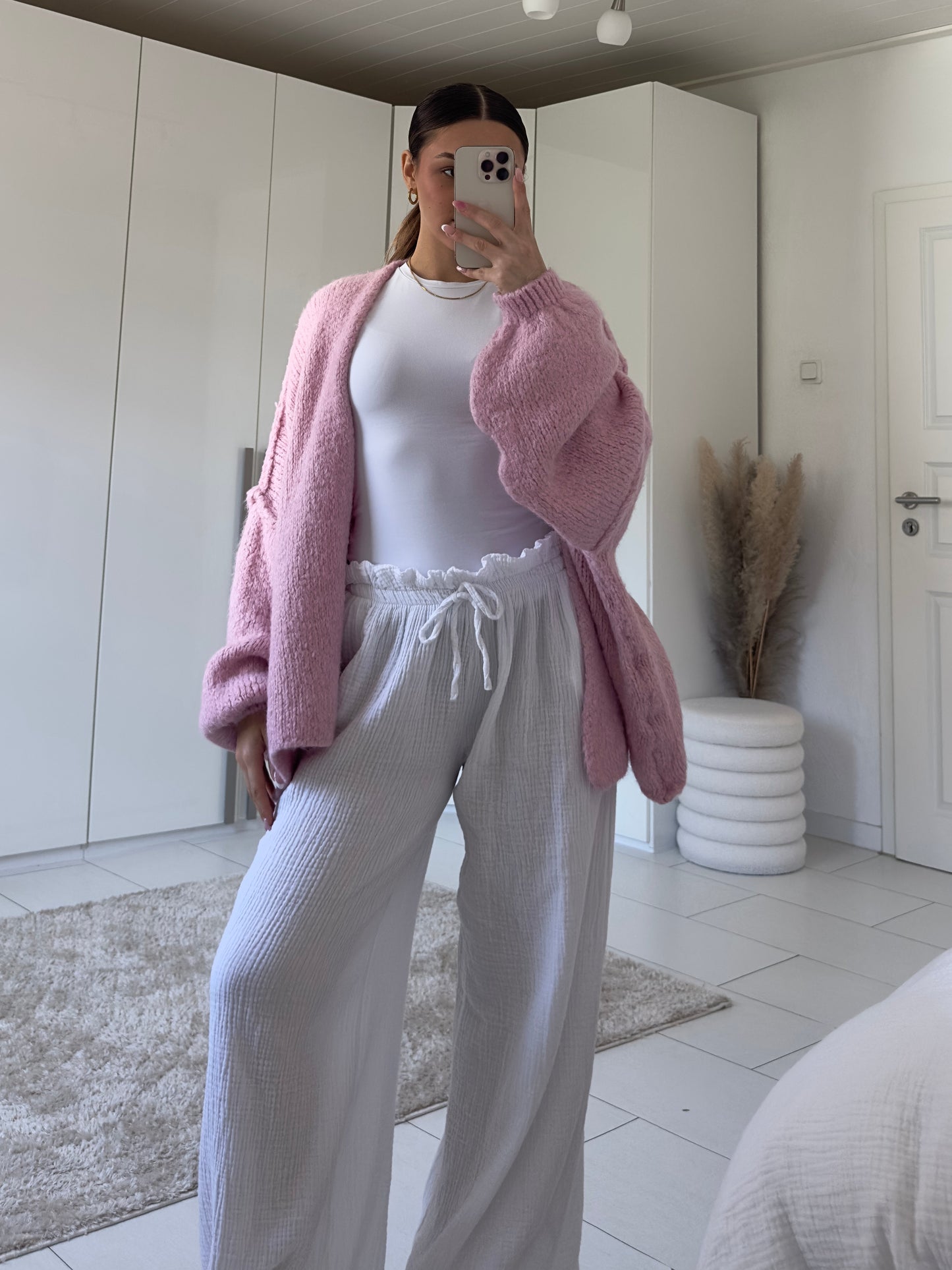 Cozy Simple Strickjacke