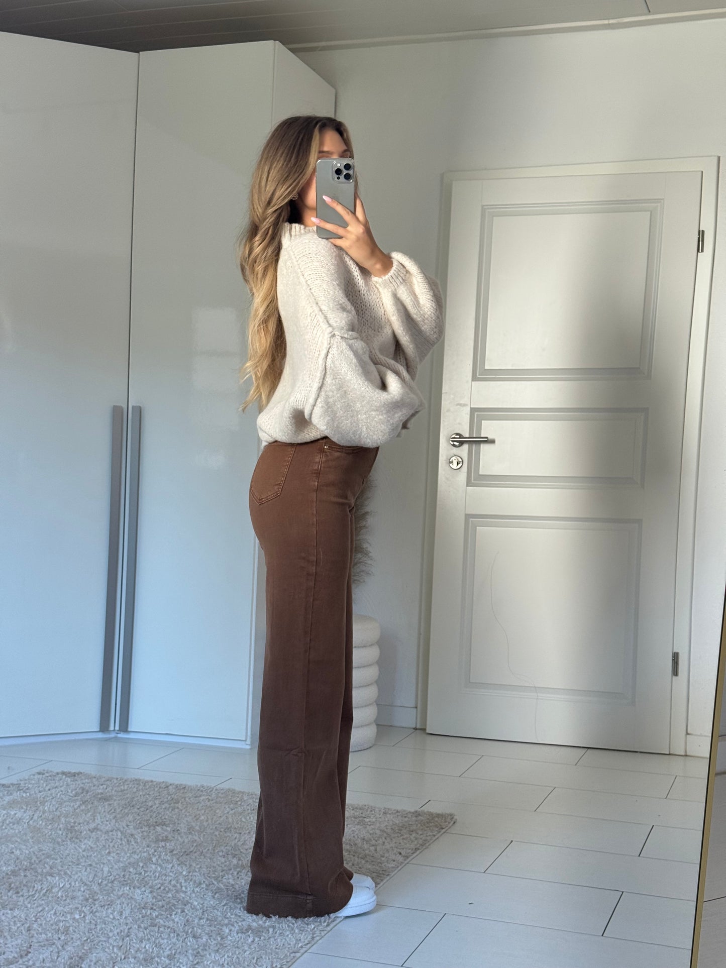 Classic Straight leg Jeans - Coffee