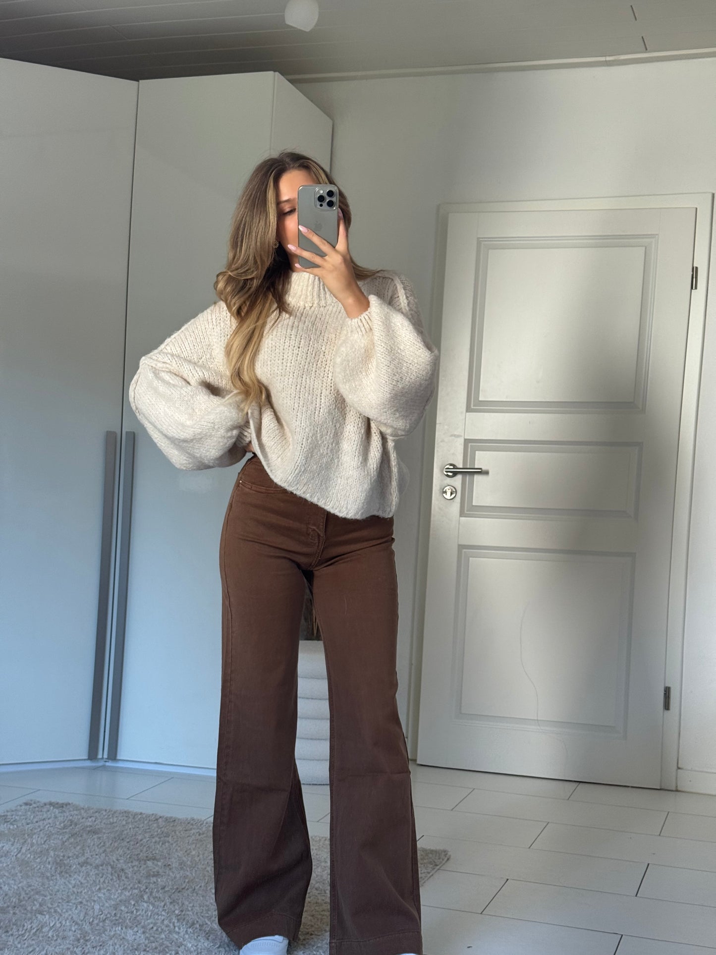 Classic Straight leg Jeans - Coffee
