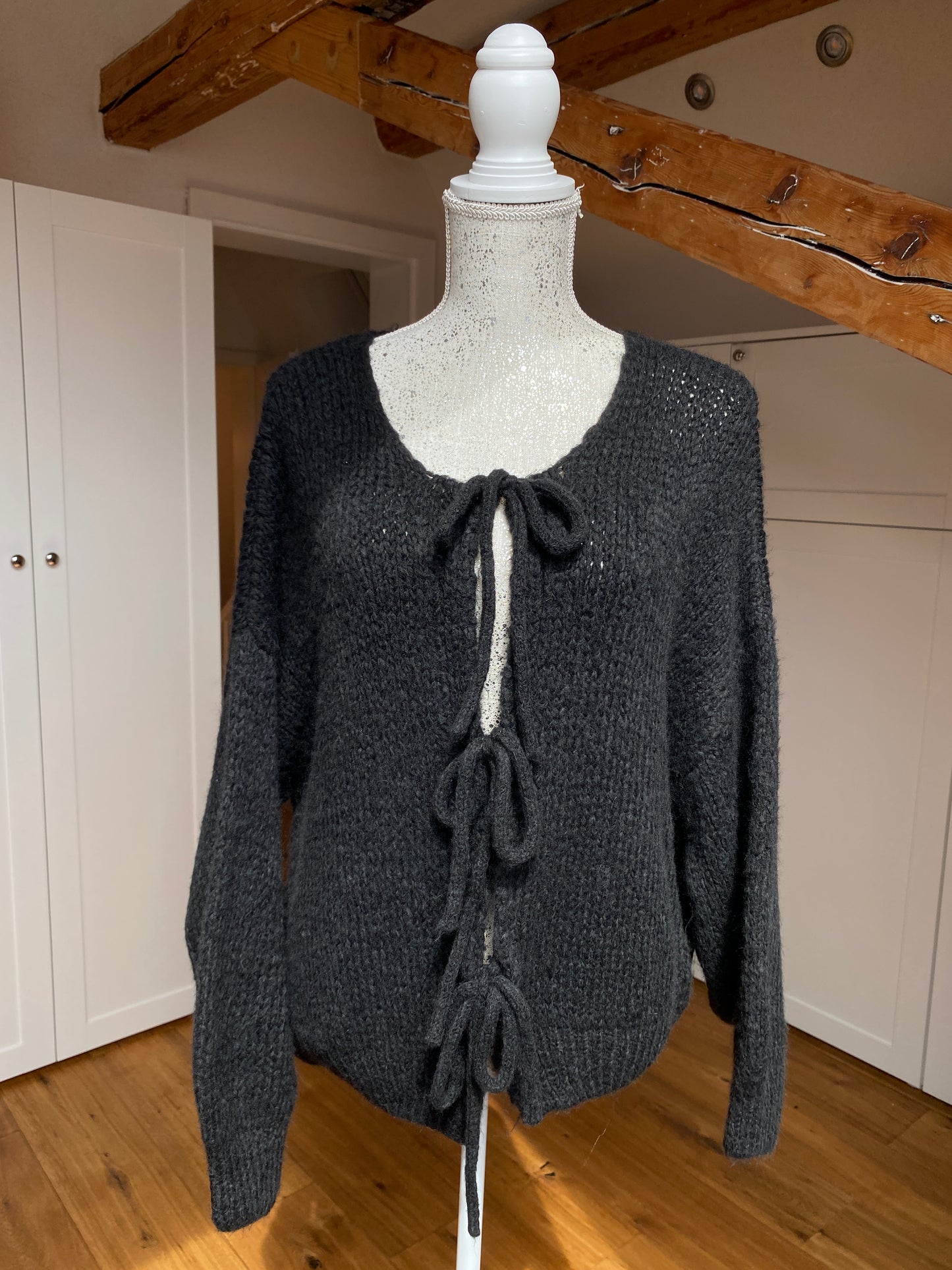 Schleifchen Strickjacke - Schwarz