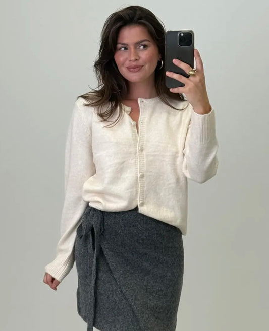 Classy Cardigan - Creme