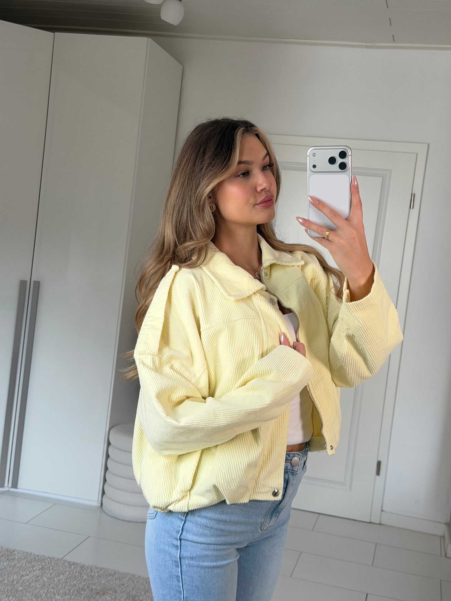 Cord Jacke